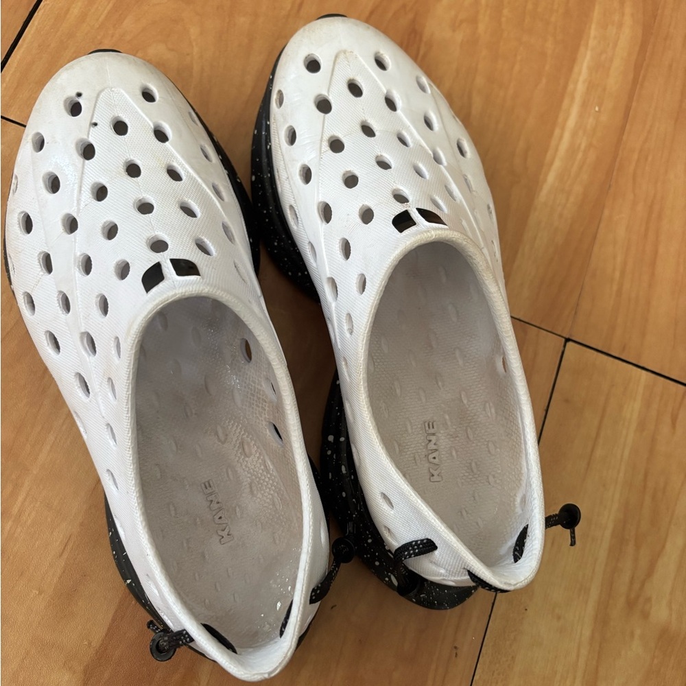 White and Black Slip-On Kanes shoes